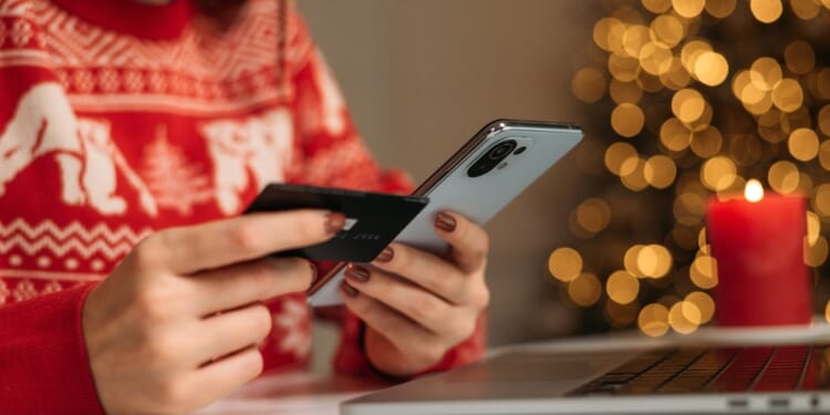 Artificial intelligence chatbots dominating holiday shopping trends