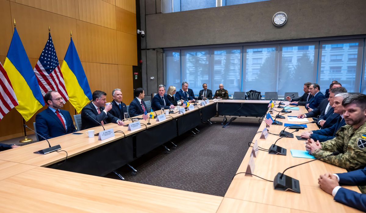 Ukraine accepts core terms of U.S.-backed peace deal with Russia but territorial issues remain