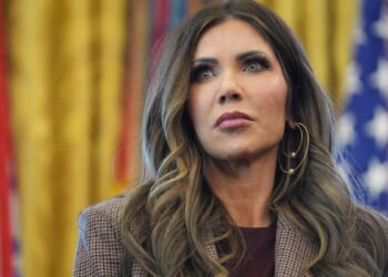 Kristi Noem gave approval to deport Venezuelans despite judge orders