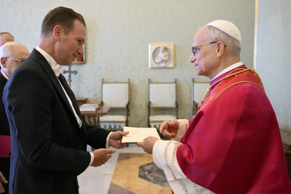 Brian Burch, the new U.S. ambassador to the Holy See, presents his credentials to Pope Leo XIV in the Vatican's Apostolic Palace on Sept. 13, 2025. Credit: Vatican Media