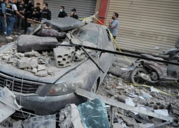 Lebanese leader criticizes Hezbollah for not disarming