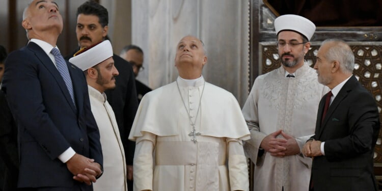 Pope Leo XIV visits emblematic Turkish mosque in sign of fraternity with Muslims