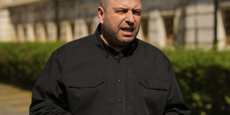 Ukrainian delegation en route to Washington after previous negotiator resigns