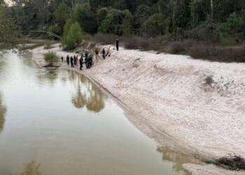 12-year-old girl successfully saved after sandbar collapsed on her at Houston-area creek
