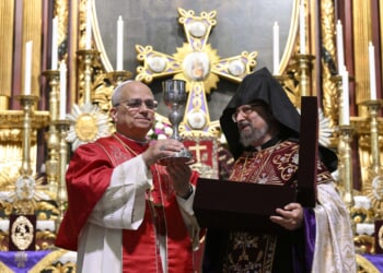 Pope Leo XIV honors 'courageous Christian witness of the Armenian people' in Istanbul