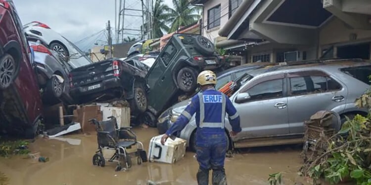 188 Dead, 135 Missing After Typhoon Kalmaegi Slams Philippines