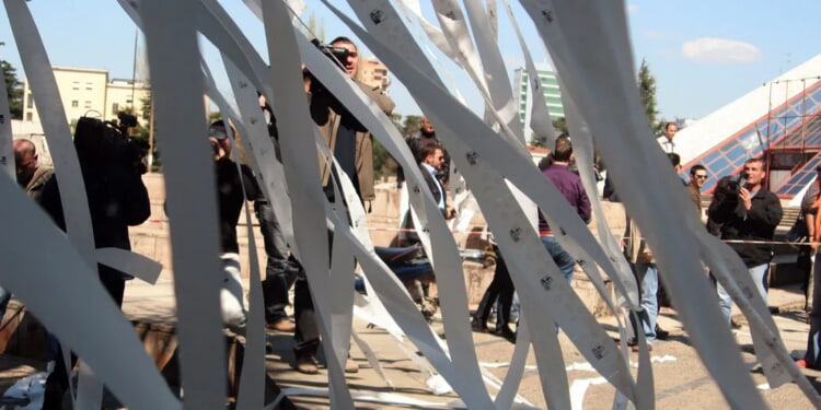 Alabama Police Get Revenge Using ‘Old School Rules’ After High School Seniors Cover HQ With Toilet Paper