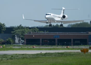 Alaska Airlines Pilot Who Attempted Engine Shutdown While High on Shrooms Granted No Extra Jail Time [WATCH]