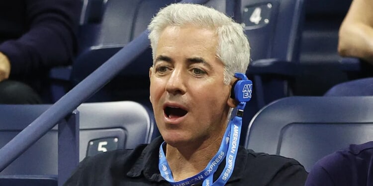 Billionaire’s Unorthodox Pickup Line Divides The Young, The Lonely And The Single