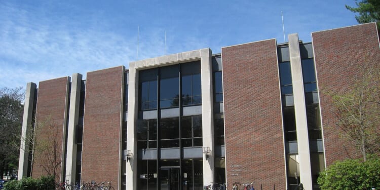 Bowdoin College: Finishing School for a Socialist | The American Spectator