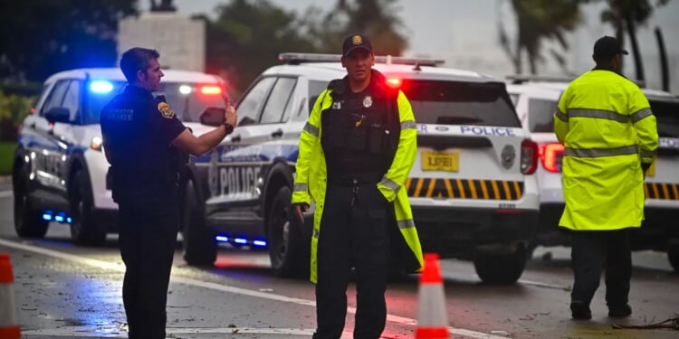 DOJ Charges Three Chinese Nationals With Shipping Chips To China