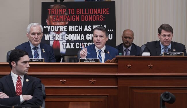 Democrat ‘Perplexed’ His Party Members Joined Republicans in Advancing Bill to End Schumer Shutdown – Twitchy