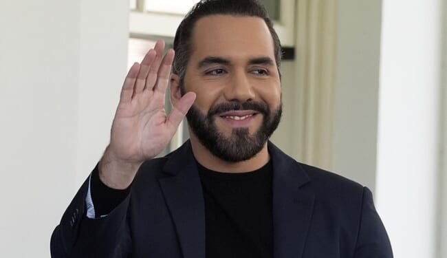 El Salvador's President Vaporizes Chicago Mayor's Claim 'We Can't Incarcerate Our Way Out of Violence' – Twitchy