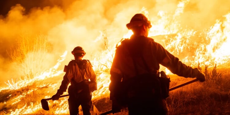 Evacuations Forced After Pack Fire Burns Thousands Of Acres In Mono County, California