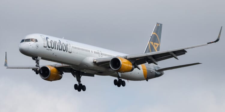 FAA Issues Safety Warning; Airlines Pull Venezuela Routes Amid Rising Tensions