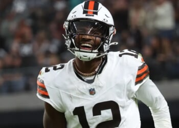 First Career Start For Browns’ Shedeur Sanders Sees Him Make History Not Witnessed In 30 Years
