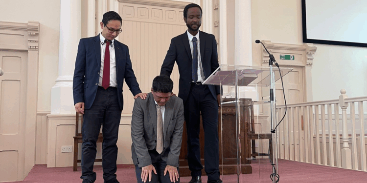 Gevi Margate inducted to Grace Baptist Church, Alloa