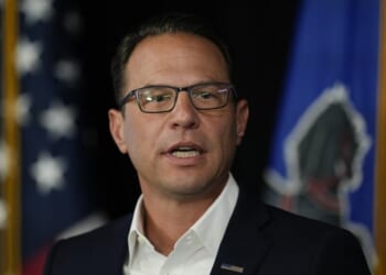 Gov. Josh Shapiro Signs Bill to Protect Against Black Hair Discrimination – Twitchy