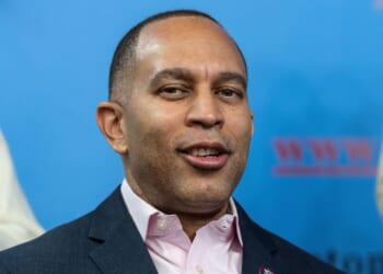 Hakeem Jeffries Blows a Gasket On Live TV, Gets an 'Iconic' Eye Roll from CNBC Host [WATCH]