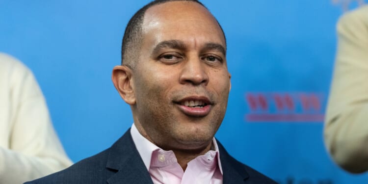 Hakeem Jeffries Blows a Gasket On Live TV, Gets an 'Iconic' Eye Roll from CNBC Host [WATCH]