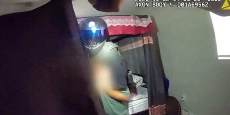 Hero Florida Cop Ends Hostage Standoff With Single Bullet to the Head [WATCH]