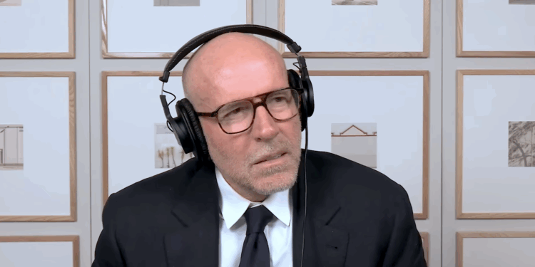 How Scott Galloway Dumbed Down Jordan Peterson — and Cashed In | The American Spectator