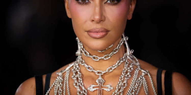 Kardashian Slams Psychics For Failed Prediction and Ex-Medium Jenn Nizza Responds – Faithwire