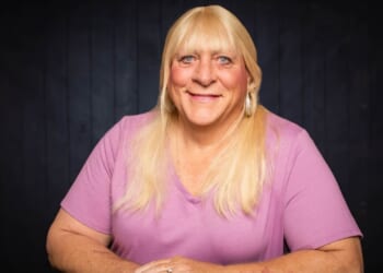 Lesbian Singer Kicked Out of Gold's Gym After Calling Out Men in Women's Locker Rooms in LA [WATCH]