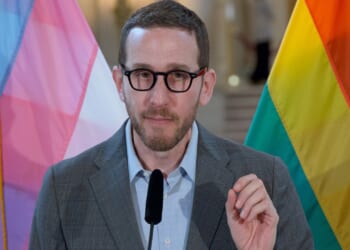 Liberal Black Lesbian Woman Confronts Dem Wiener About Protecting Real Women [WATCH]