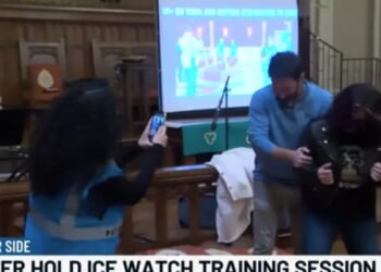 Liberal Women Role Play As Illegal Immigrants And Teach Volunteers How To Resist ICE