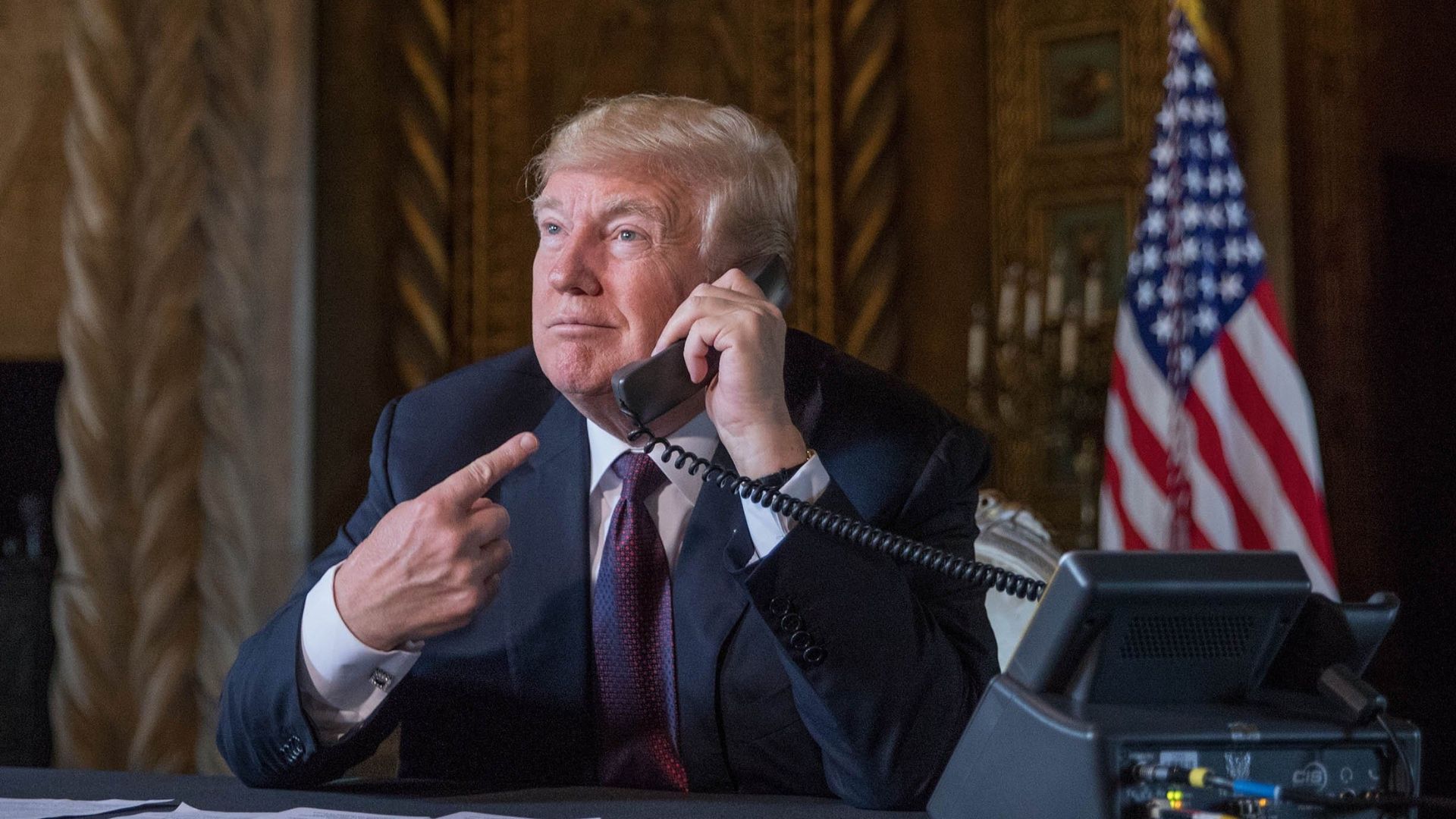 NYC’s Socialist Mayor-Elect Plans to Call Trump Before Inauguration