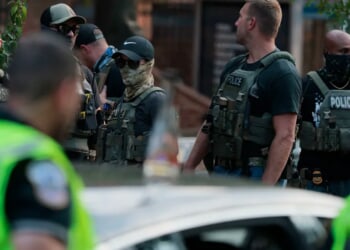 National Guard, DC Police Respond As Dozens Descend On Navy Yard, Several Arrests Made