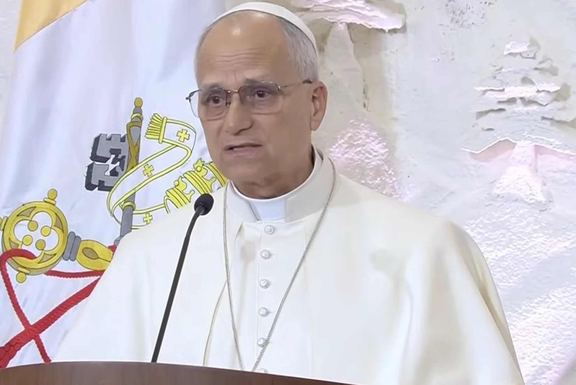 Pope Leo XIV calls Lebanon to tenacity, hope, and reconciliation