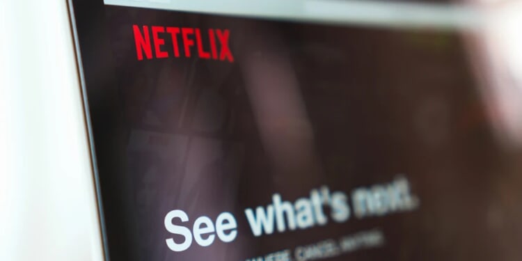 Pope Leo XIV warns about new addictions: pornography and internet abuse