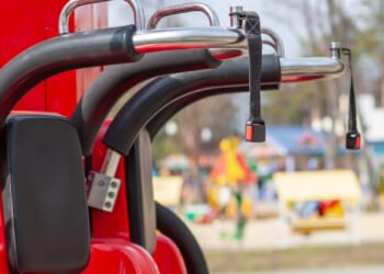 Quick-Thinking Couple Saves Kid During Roller Coaster Malfunction in Missouri [WATCH]