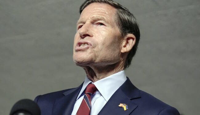 Richard Blumenthal Has Americans RIGHT Where Democrats Want Them, Says No Reason to Open Gov – Twitchy