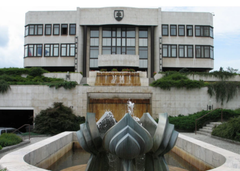 Slovakia passes school reform criticized by bishops and educators amid funding concerns