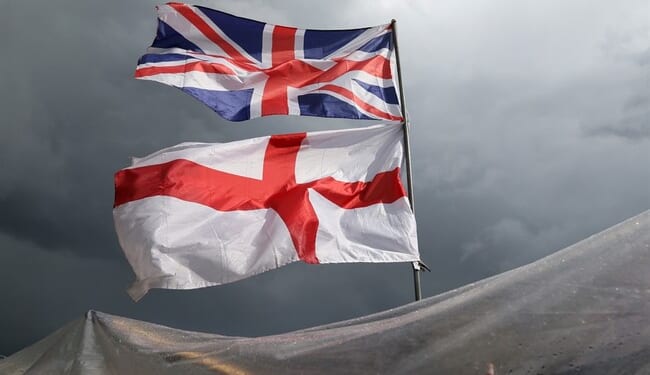 St. George’s Flags Are Creating ‘No Go’ Zones for NHS Workers – Twitchy