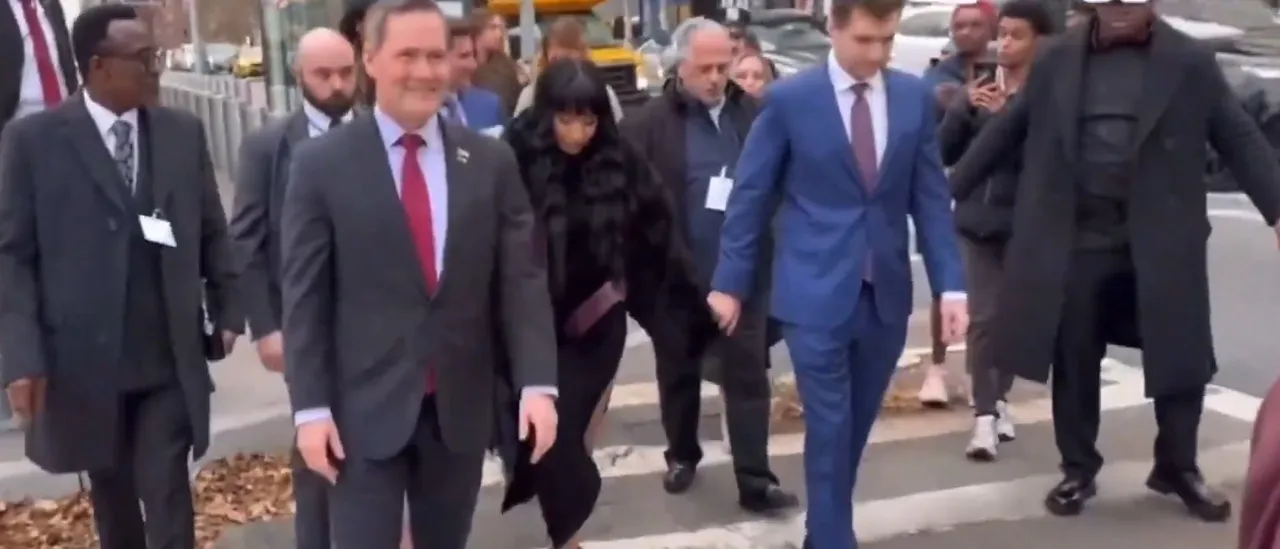 Trump Adviser Offers Polite Gesture For Superstar Rapper. Reporter Jumps To Salacious Conclusion.