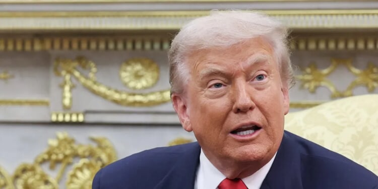 Trump Says He’s ‘Not Threatening Death’ On Democrats Who Told Military To Disobey Him