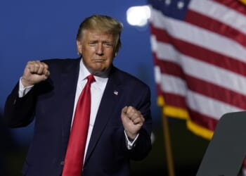 Trump Takes in an NFL Game and Lefties Lose Their Ever Lovin' Minds – Twitchy