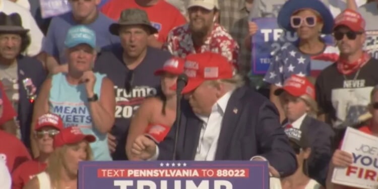 Tucker Carlson Alleges Trump’s Would-Be Assassin Morphed From Die Hard Supporter To Wanting Him Dead