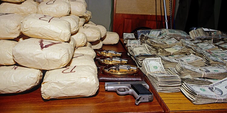Twenty Mississippi Officers Indicted for Allegedly Helping Mexican Drug Cartels [WATCH]