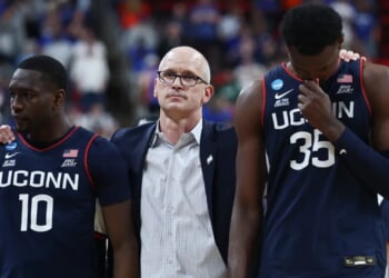 UConn’s Dan Hurley Refuses To Let His Huskies Eat ‘F*cking’ Thanksgiving Turkey — And For Good Reason