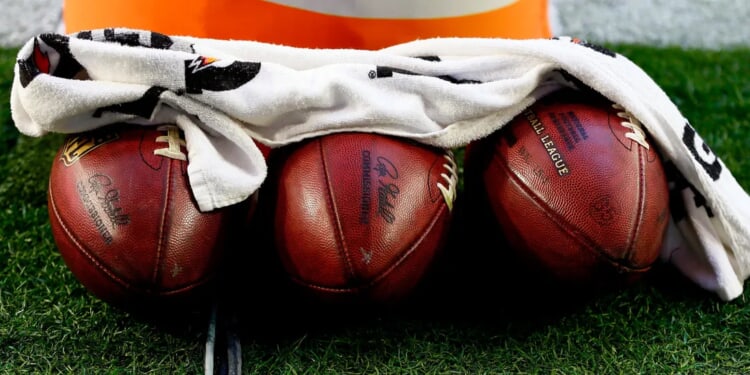 Wild Brawl Erupts After Louisiana Beats Down Texas State For 13th Straight Time