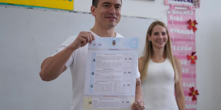 Years after faking his death, Ecuadorian drug gang leader captured in Spain