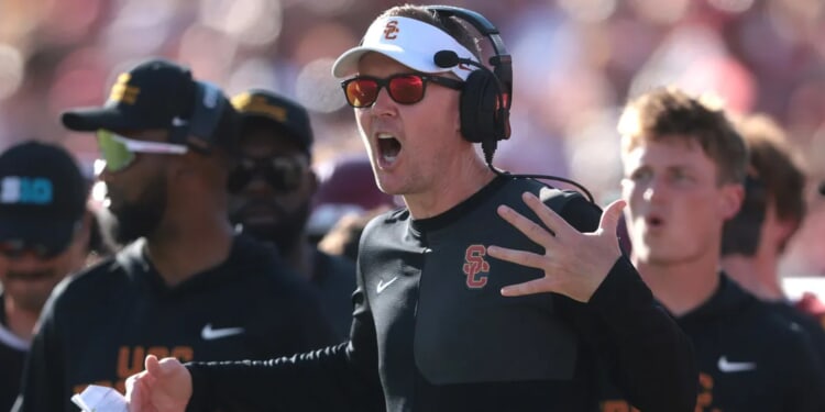 ‘Dumbest Question I’ve Been Asked’: USC’s Lincoln Riley Snaps At Reporter After Disastrous Loss Against Oregon