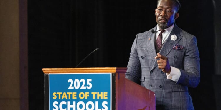 Documents show Ian Roberts claimed citizenship on voting applications