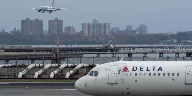 Government shutdown cost Delta Air Lines $200 million