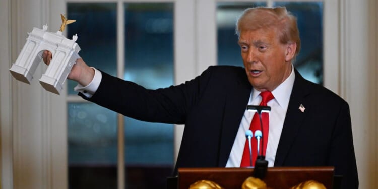 Trump selects new head architect for White House ballroom